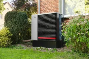 Wärmepumpe mit Innenaufstellung – Vor- und Nachteile – Welche Vorteile und Nachteile eine innen aufgestellte Wärmepumpe für Hausbesitzer bietet