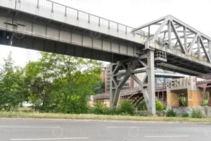 Wie viel kostet eine Brücke? Kostenfaktoren bei Planung, Material und Bau verschiedener Brückenarten